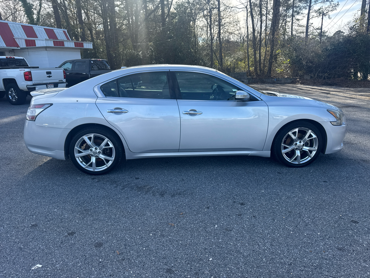 Nissan Maxima SV 2012