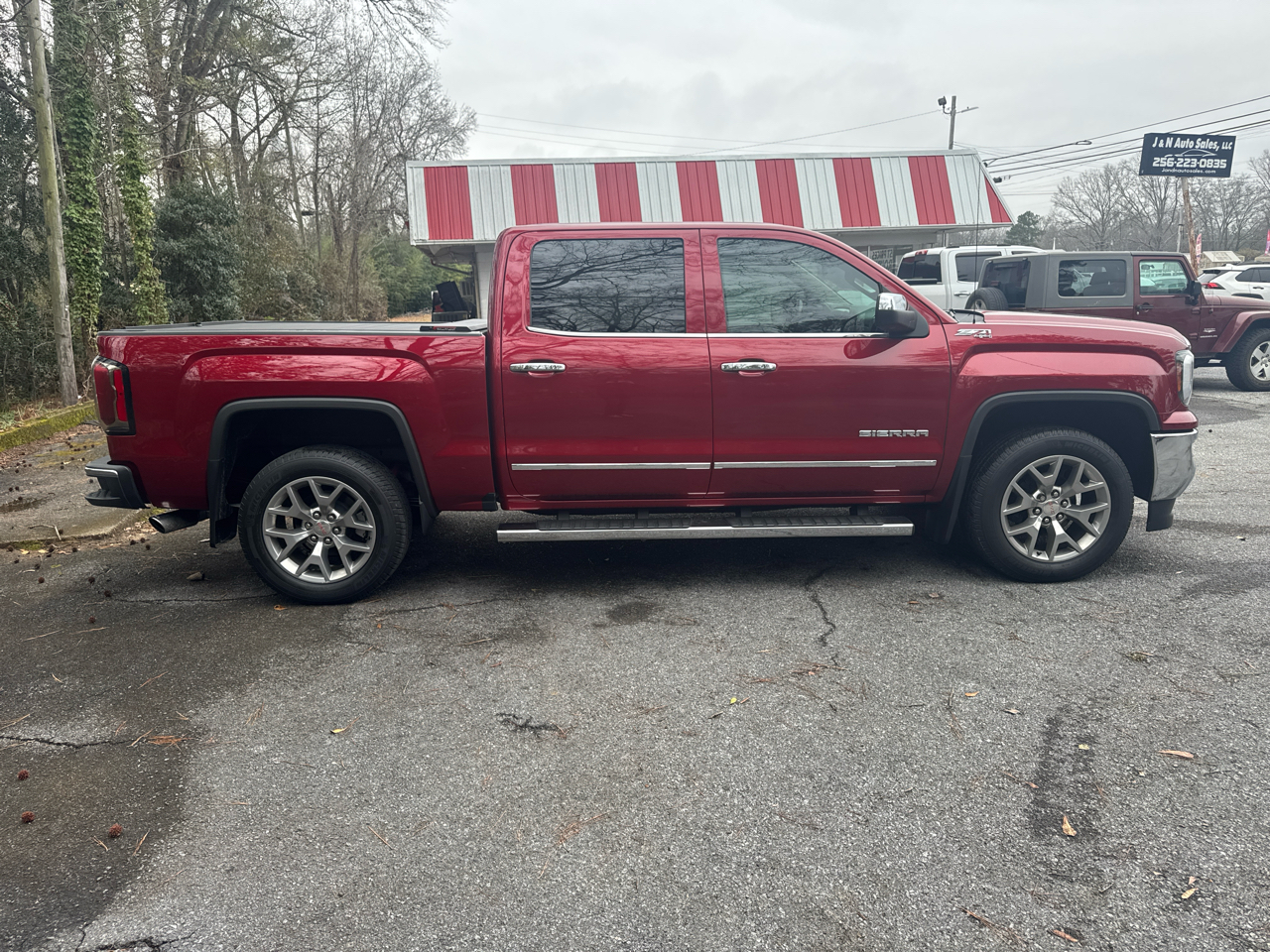 GMC Sierra 1500 4WD Crew Cab 143.5" SLT 2018