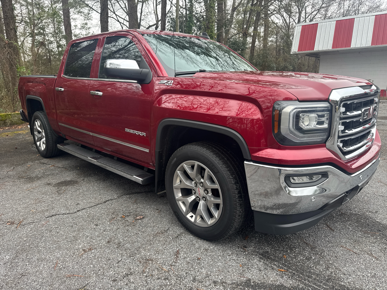 GMC Sierra 1500 4WD Crew Cab 143.5" SLT 2018