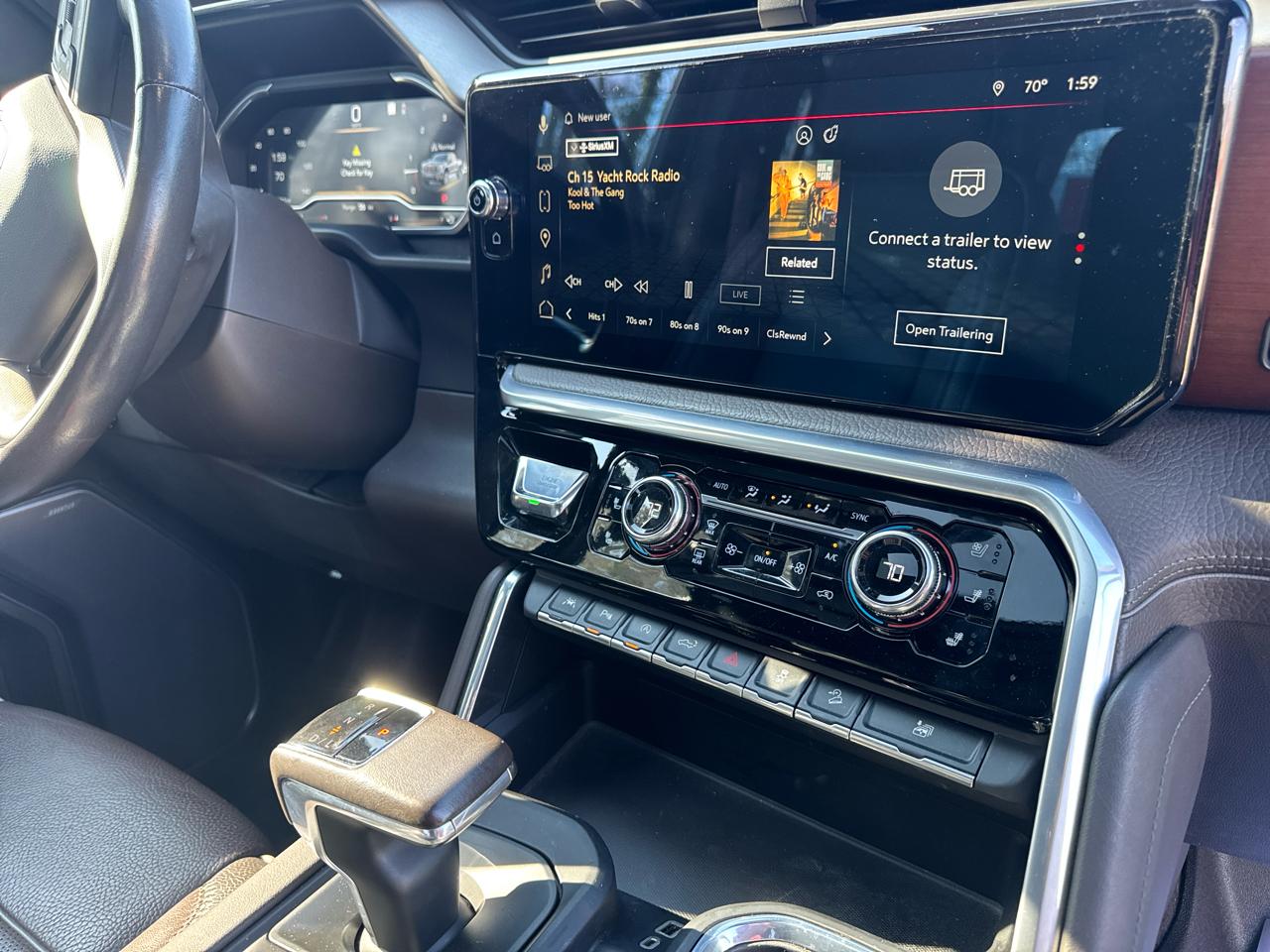 GMC Sierra 1500 Denali Crew Cab Short Box 4WD 2022