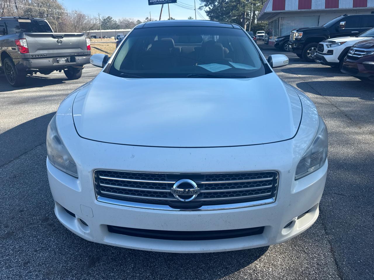 Nissan Maxima SV 2011