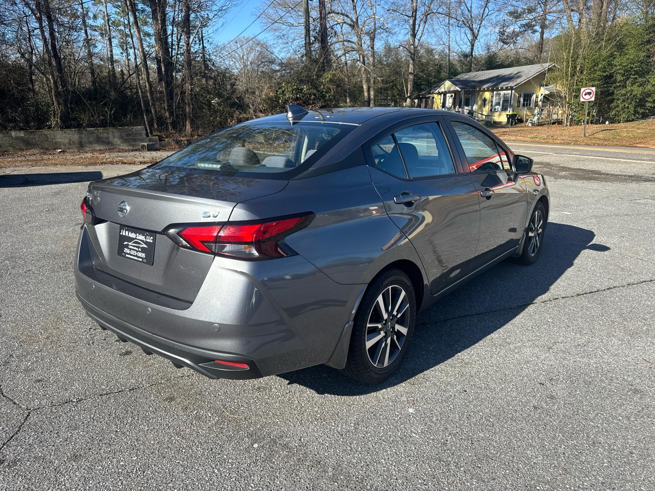 Nissan Versa SV 2021