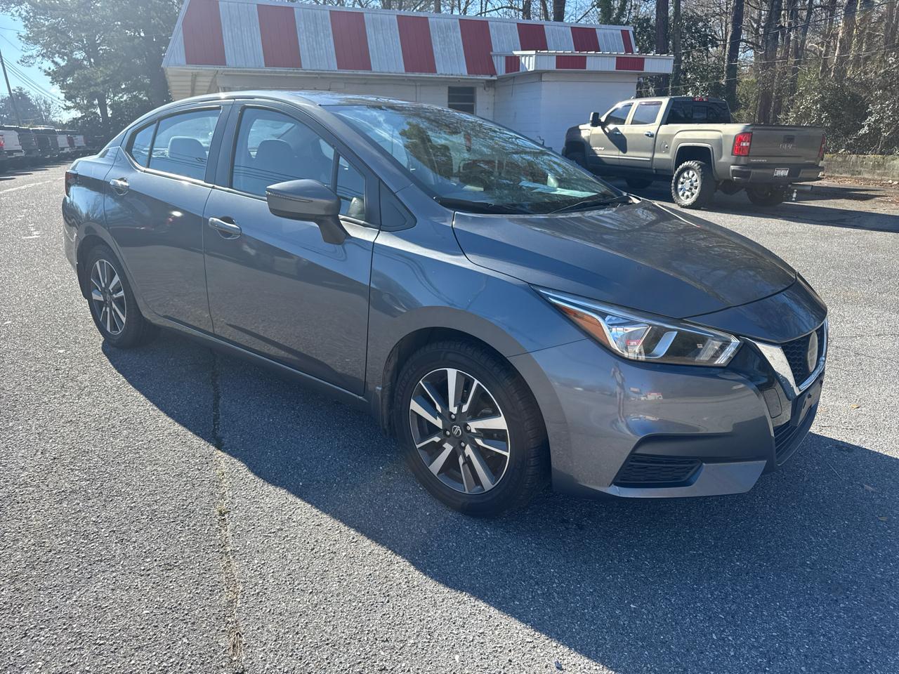 Nissan Versa SV 2021