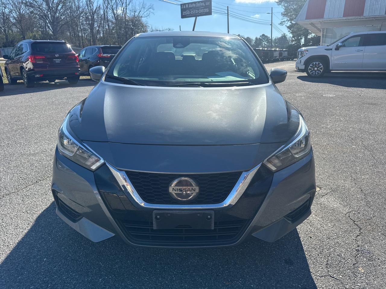 Nissan Versa SV 2021