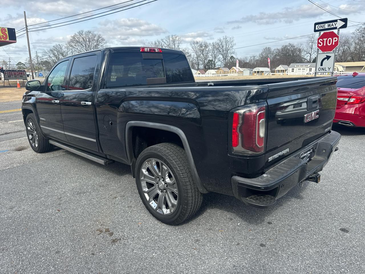GMC Sierra 1500 Denali Crew Cab Long Box 4WD 2016