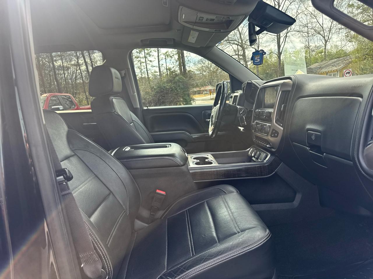 GMC Sierra 1500 Denali Crew Cab Long Box 4WD 2016