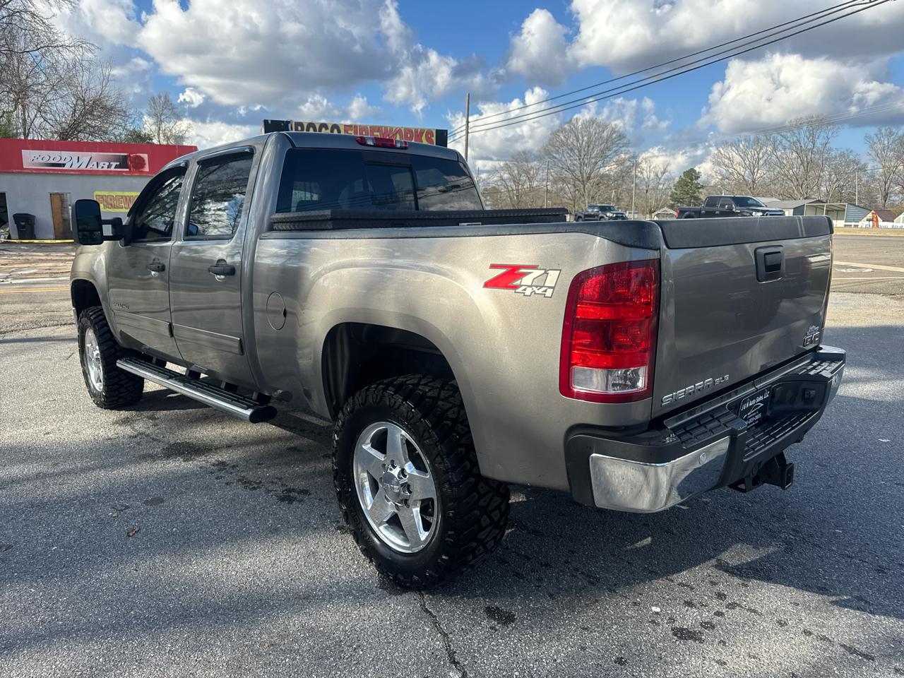 GMC Sierra 2500HD 4WD Crew Cab 153.7" SLT 2013