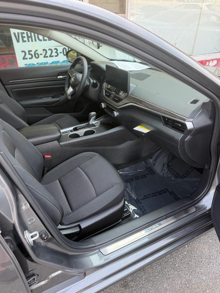 Nissan Altima 2.5 SV AWD 2025