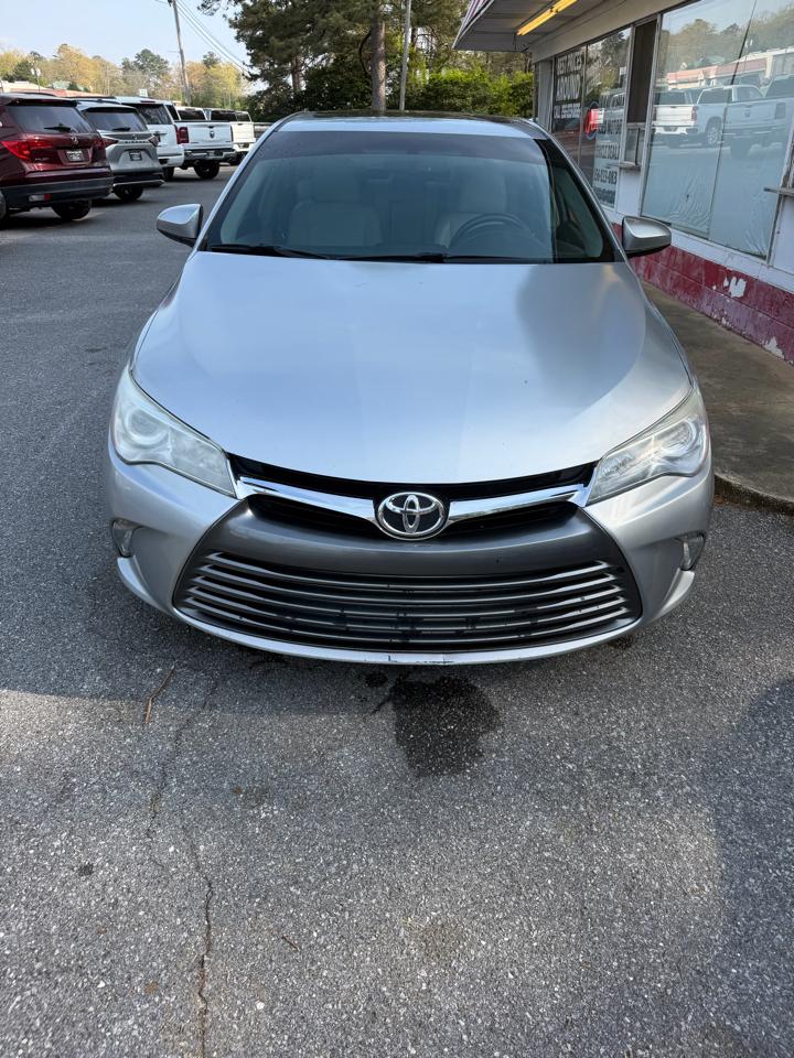Toyota Camry 4dr Sdn I4 Auto XLE (Natl) 2015