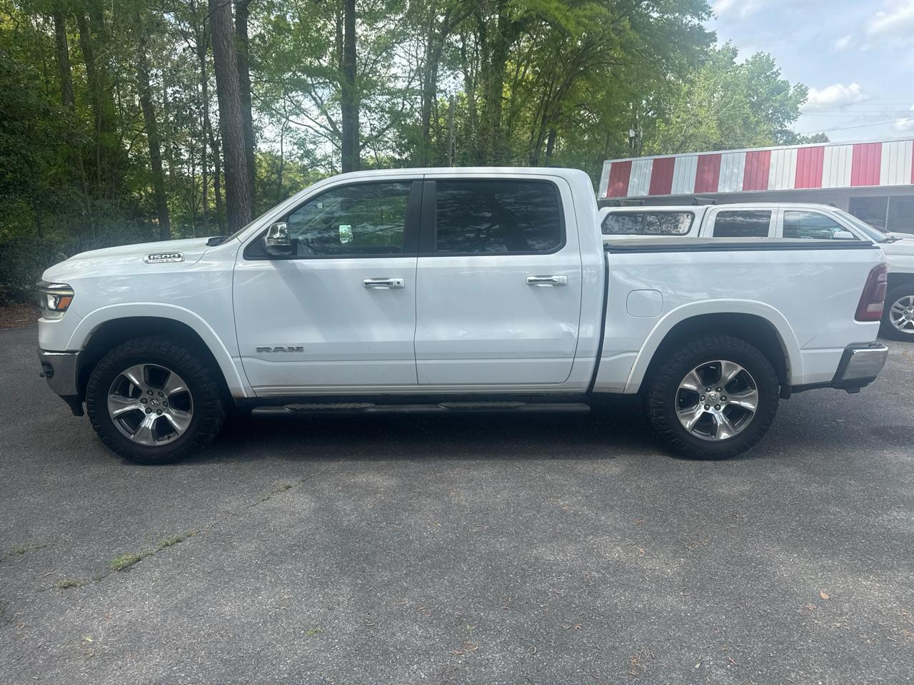 RAM 1500 Laramie Crew Cab SWB 4WD 2020