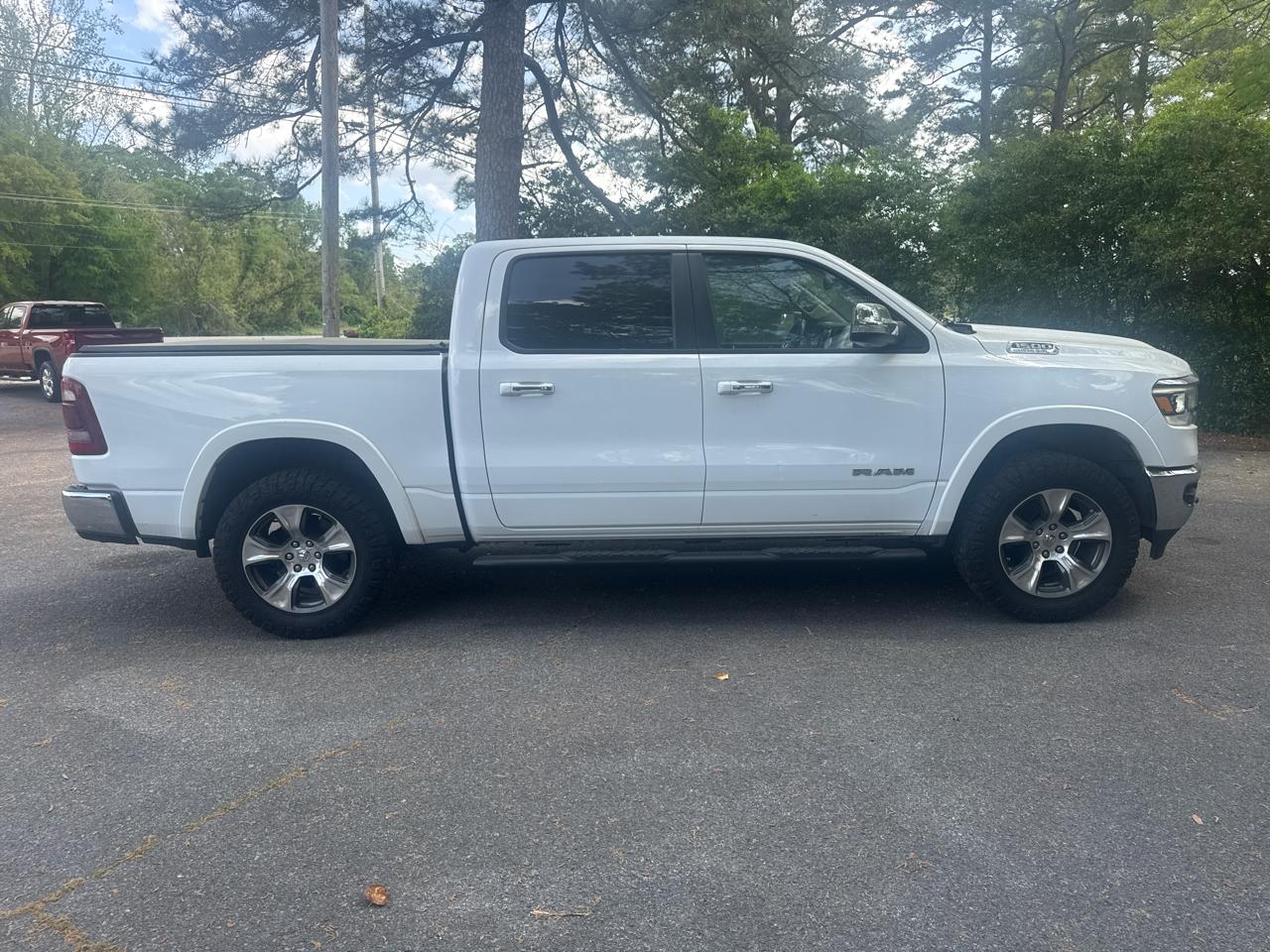 RAM 1500 Laramie Crew Cab SWB 4WD 2020