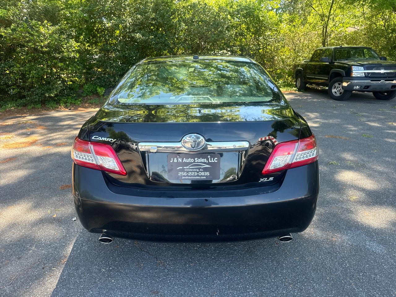 Toyota Camry XLE V6 6-Spd AT 2011