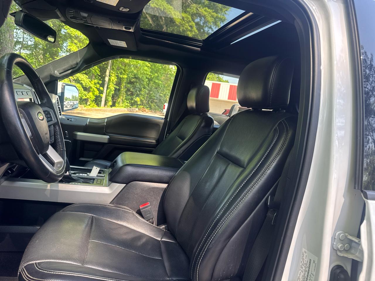 Ford F-150 4WD SuperCab 145" Lariat 2018