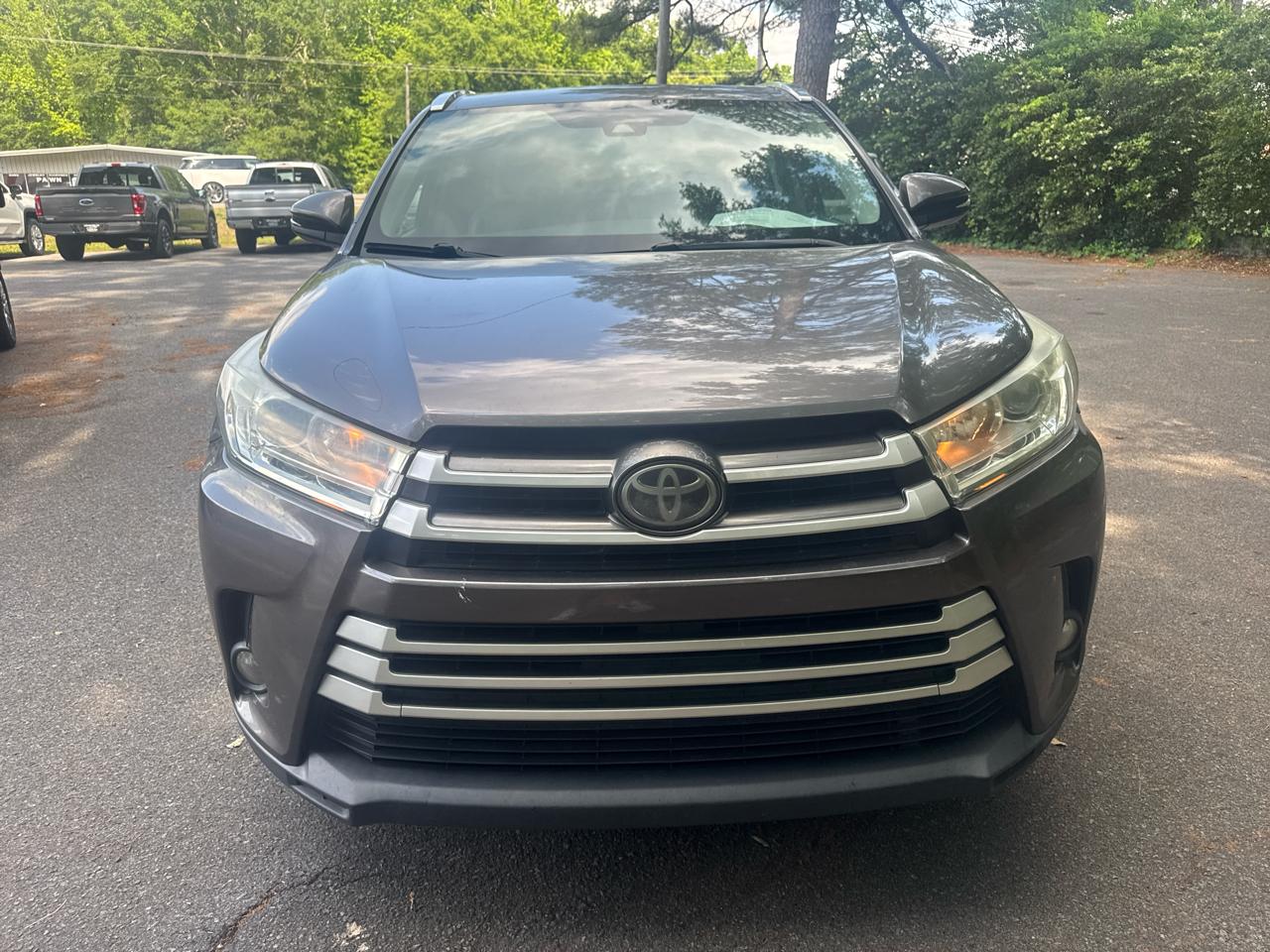 Toyota Highlander SE FWD V6 2017