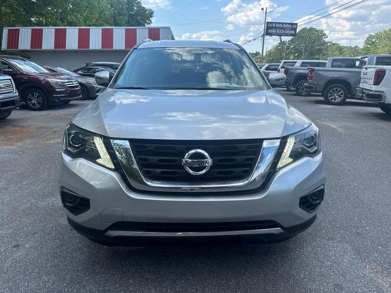 Nissan Pathfinder SV 4WD 2020