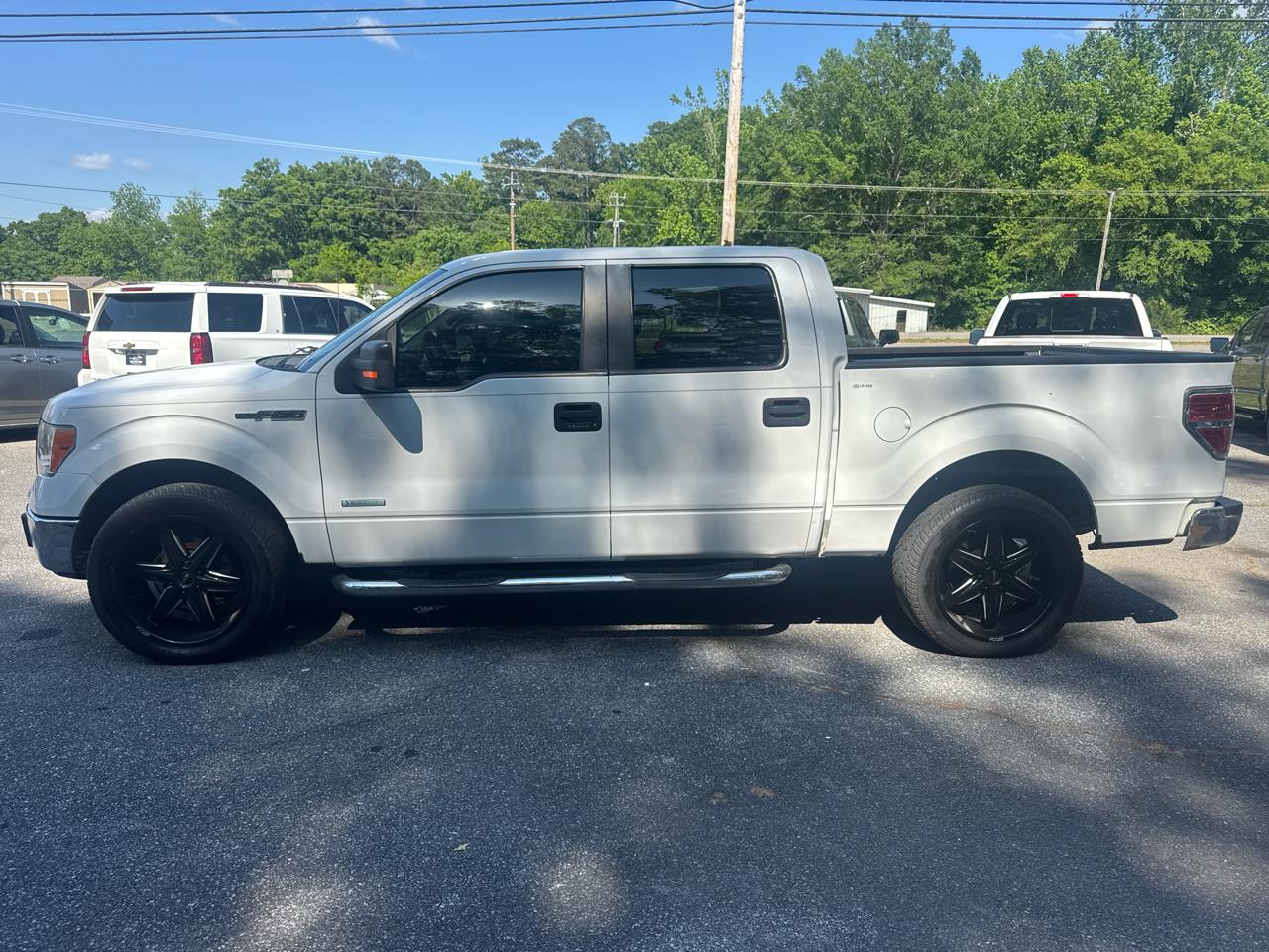 Ford F-150 2WD SuperCrew 145" XL 2013