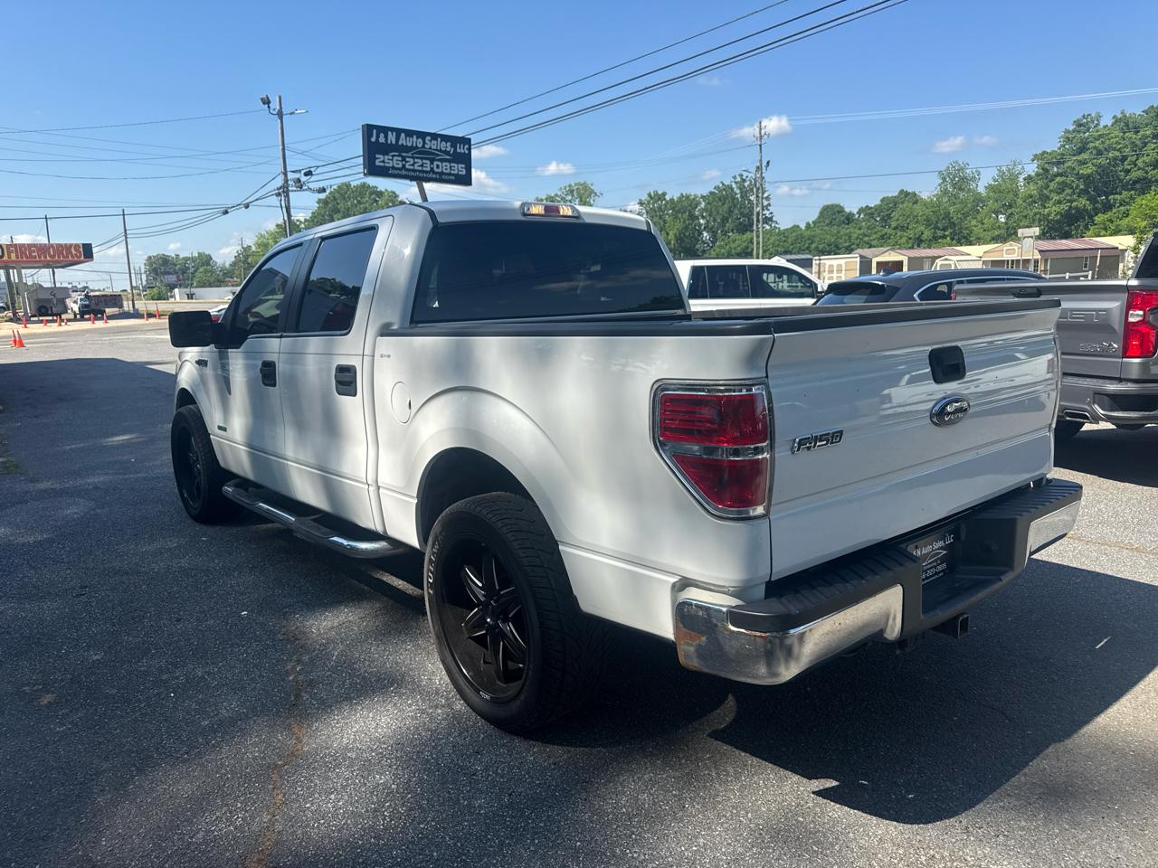 Ford F-150 2WD SuperCrew 145" XL 2013