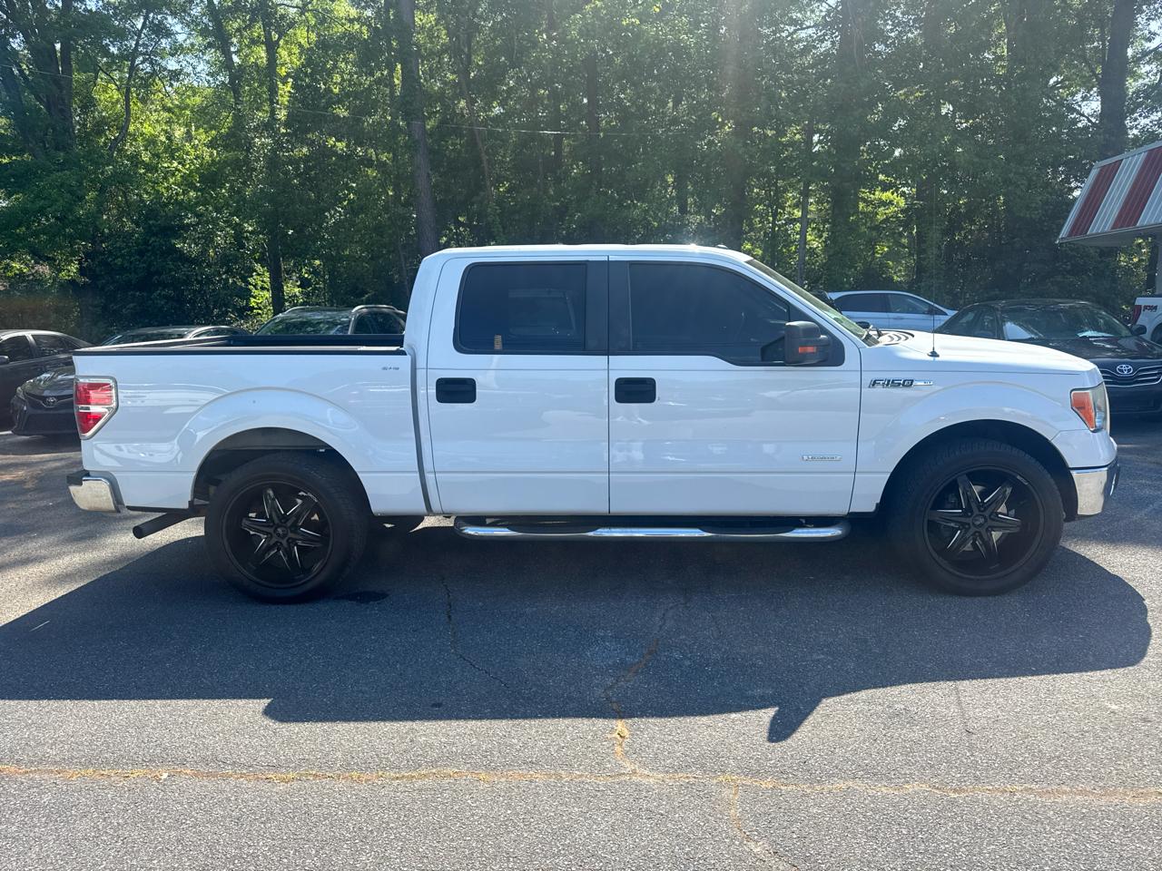 Ford F-150 2WD SuperCrew 145" XL 2013