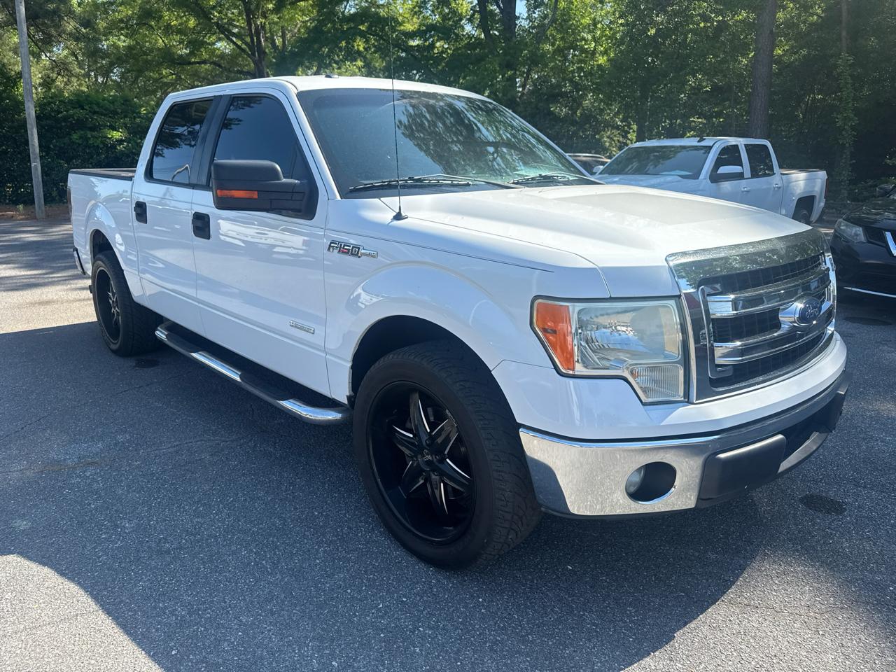 Ford F-150 2WD SuperCrew 145" XL 2013