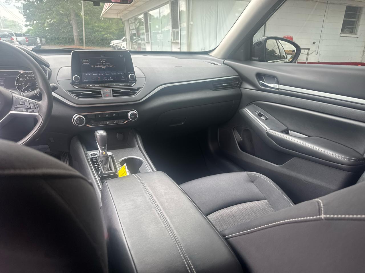 Nissan Altima 2.5 SV 2022