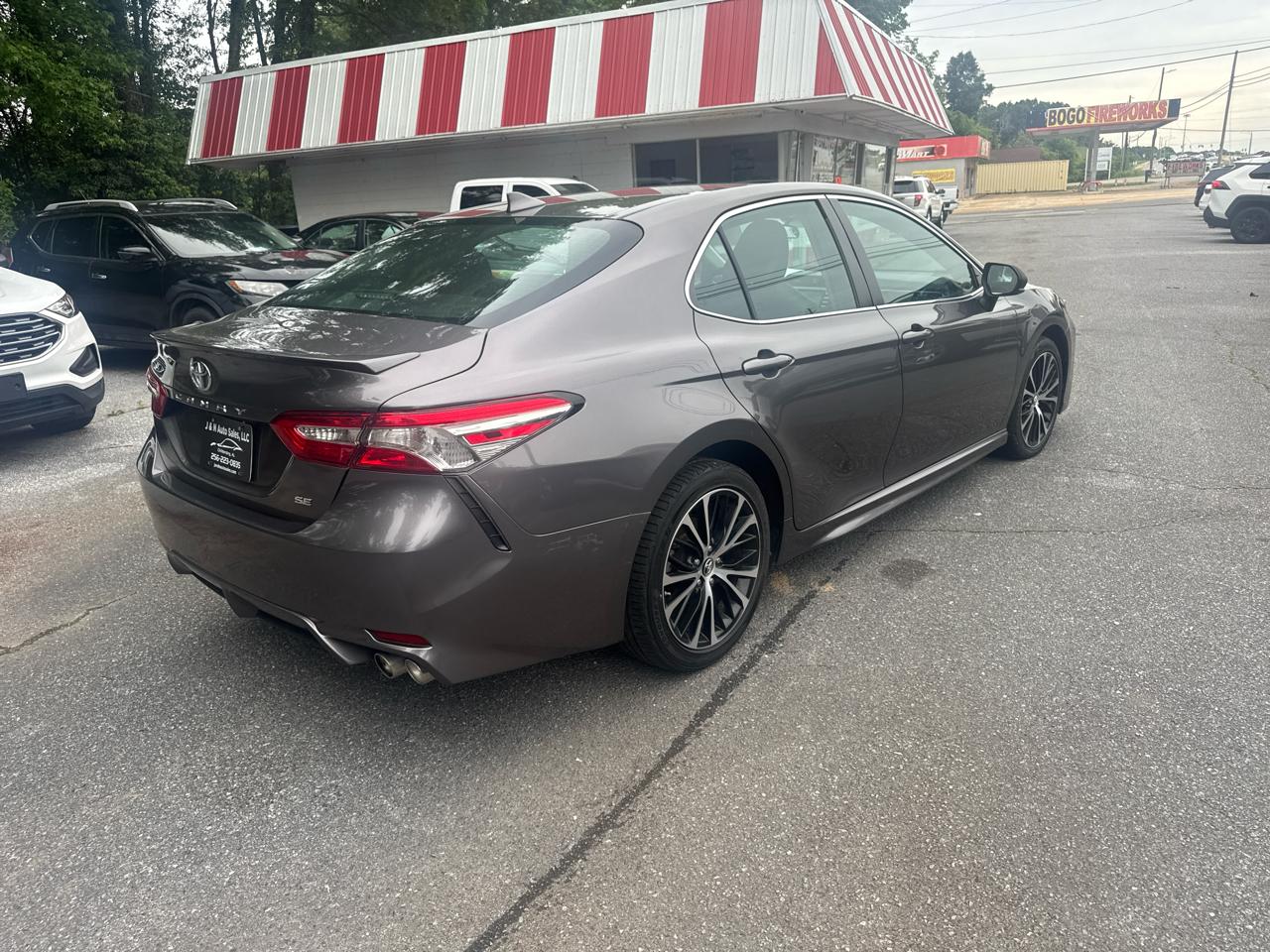 Toyota Camry XLE 2019