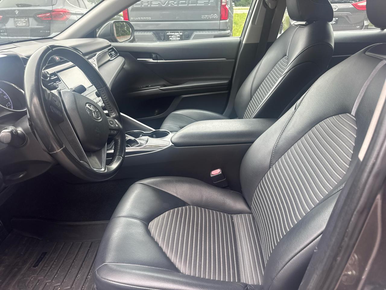 Toyota Camry XLE 2019