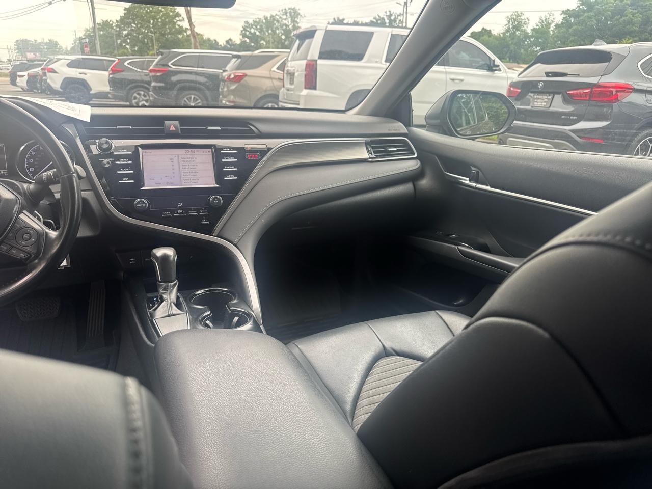Toyota Camry XLE 2019