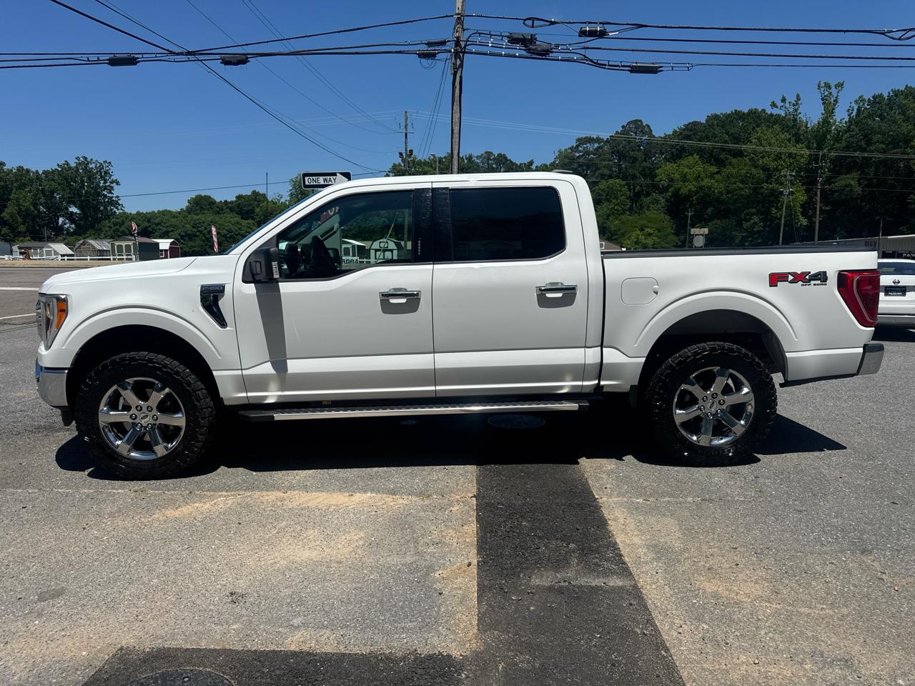 Ford F-150 4WD SuperCrew 145" XLT 2022