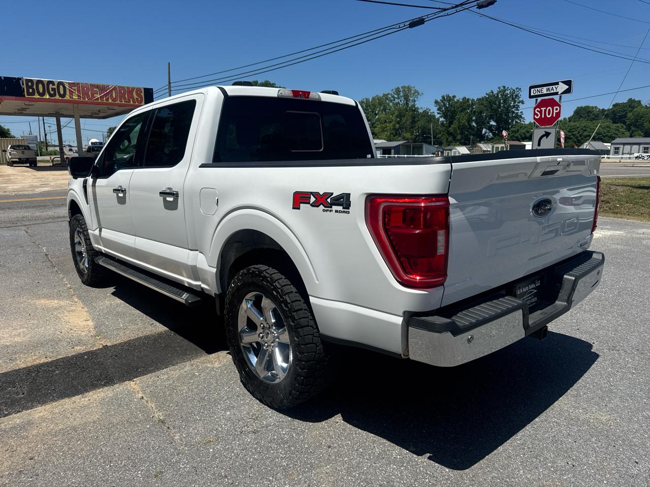 Ford F-150 4WD SuperCrew 145" XLT 2022