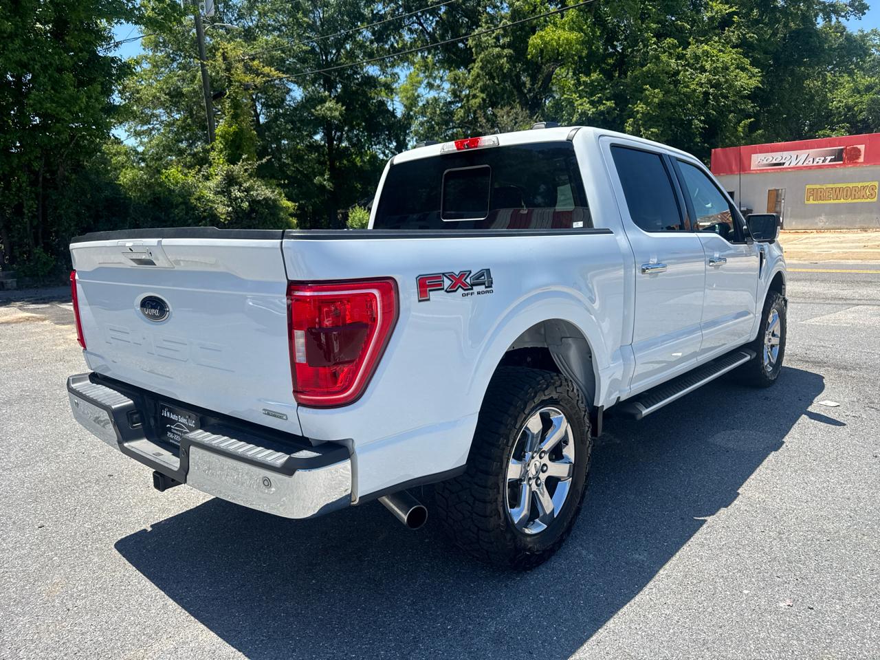 Ford F-150 4WD SuperCrew 145" XLT 2022