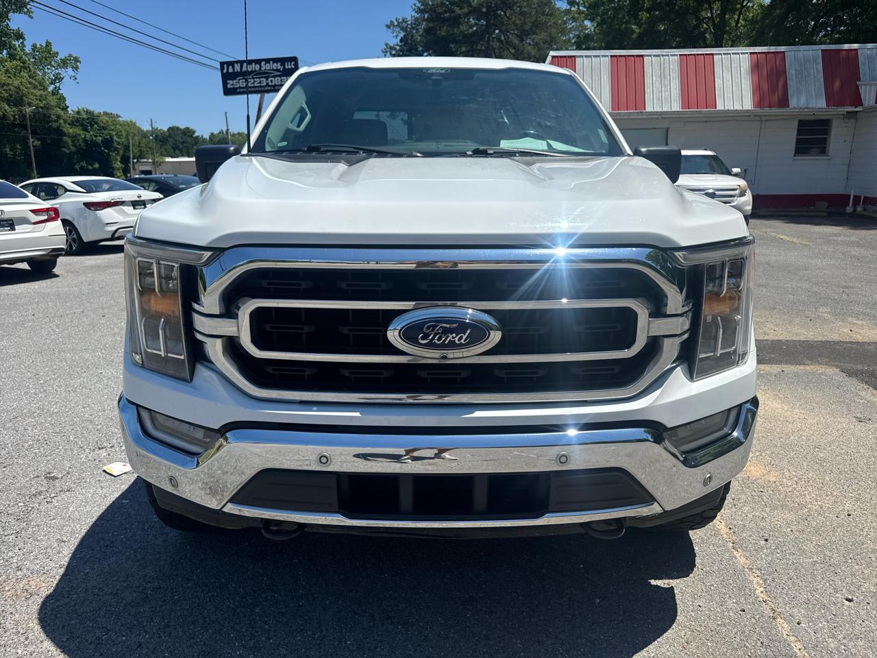 Ford F-150 4WD SuperCrew 145" XLT 2022