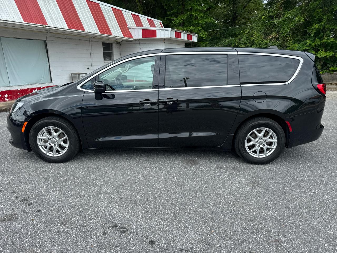 Chrysler Voyager LX 2023