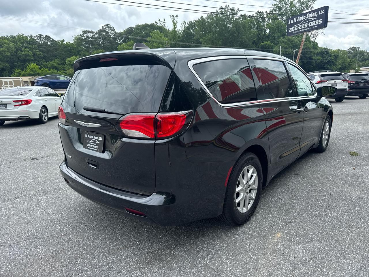 Chrysler Voyager LX 2023