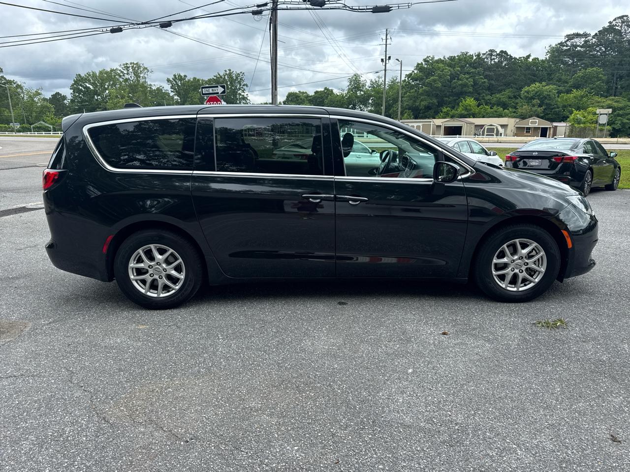 Chrysler Voyager LX 2023