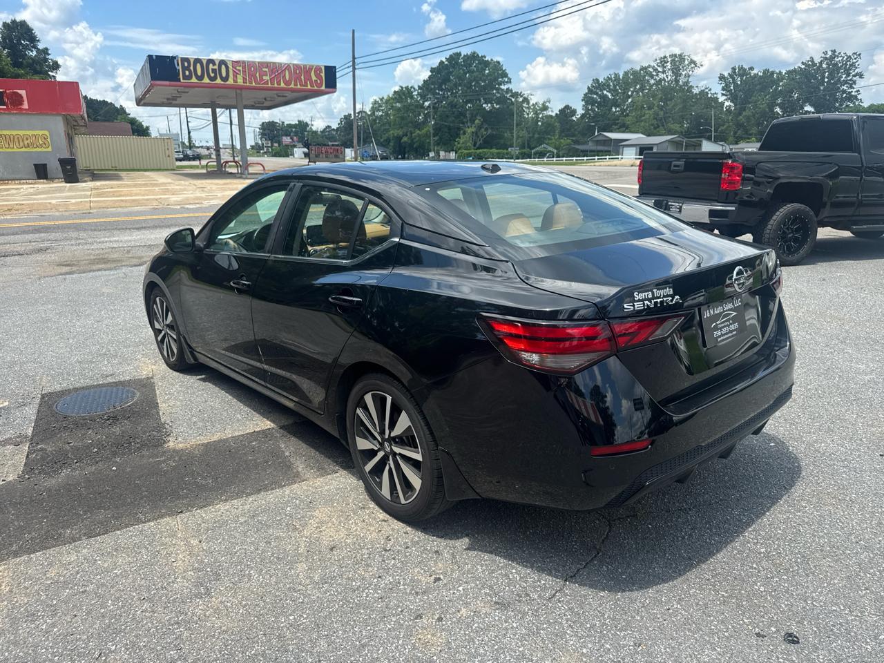 Nissan Sentra SV 2022