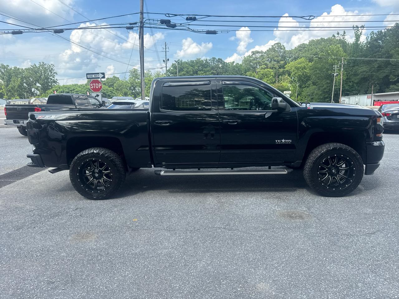 Chevrolet Silverado 1500 4WD Crew Cab 143.5" LT 2017