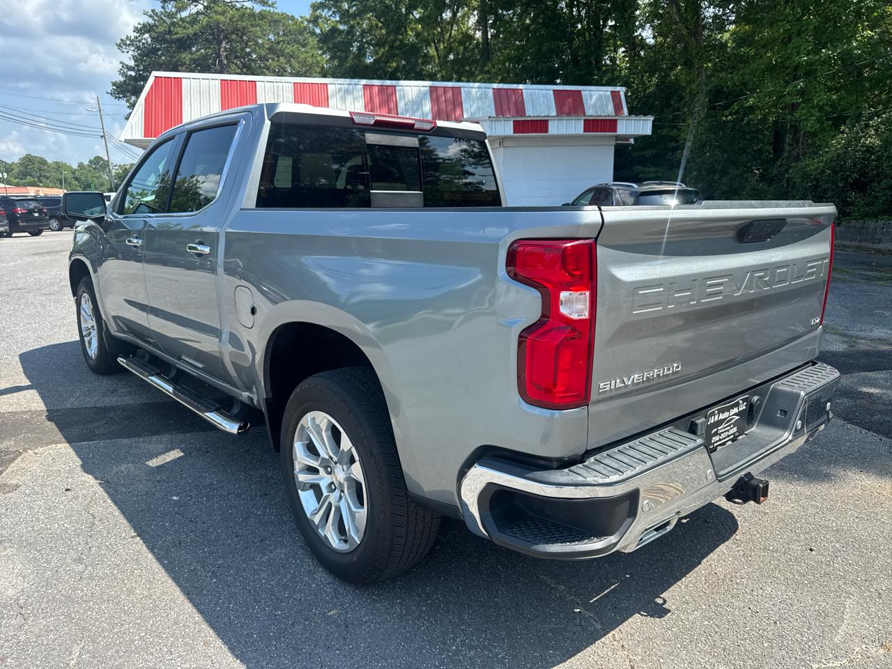 Chevrolet Silverado 1500 4WD Crew Cab 143.5" LTZ 2024