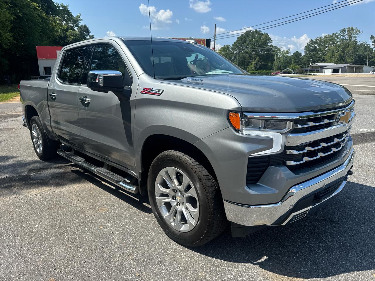 Chevrolet Silverado 1500 4WD Crew Cab 143.5" LTZ 2024