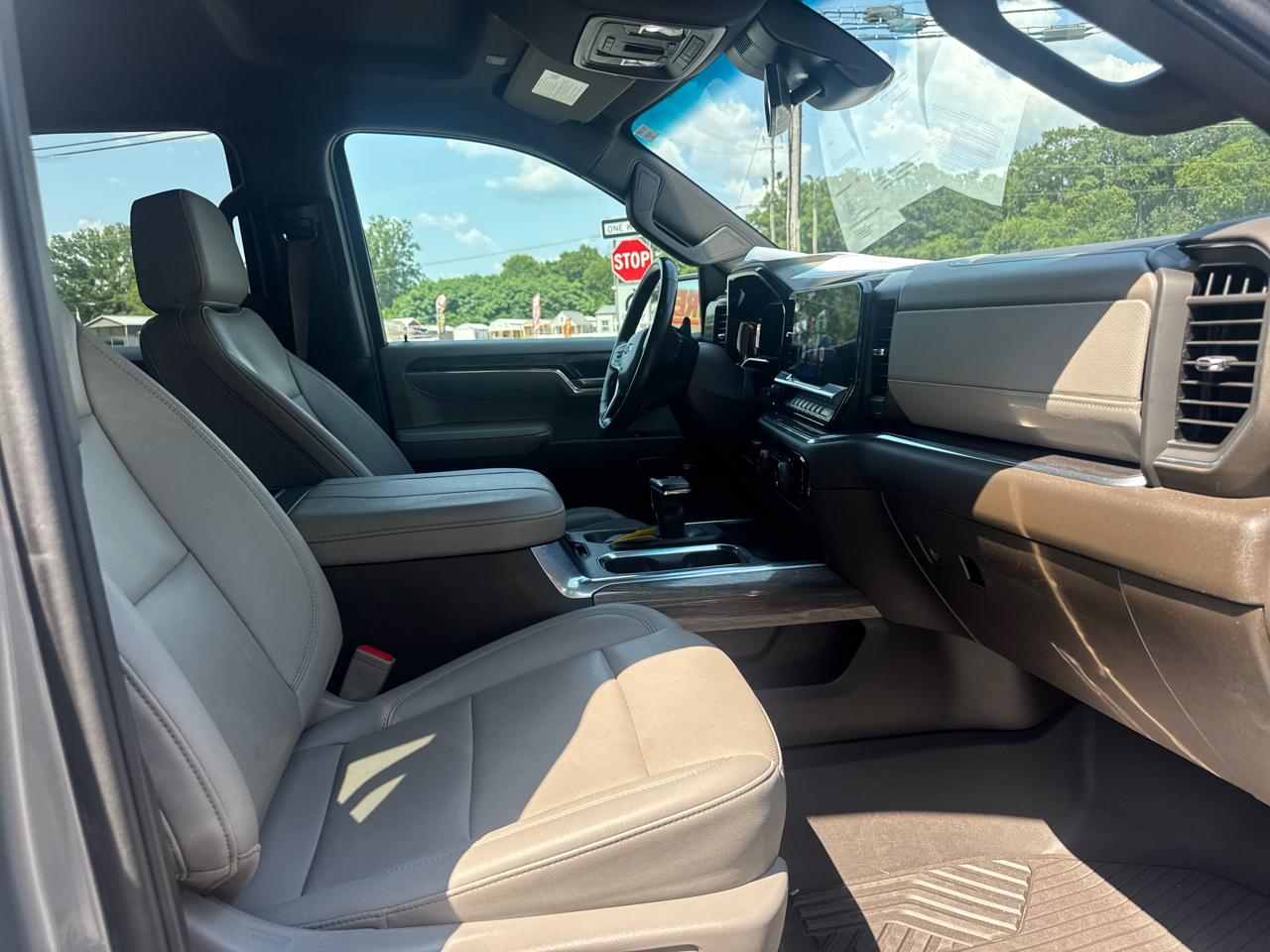 Chevrolet Silverado 1500 4WD Crew Cab 143.5" LTZ 2024