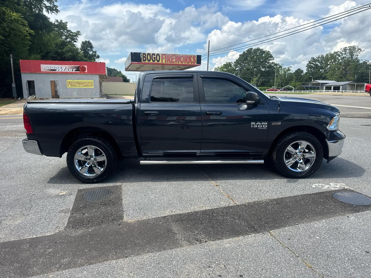 RAM 1500 Classic Tradesman Crew Cab SWB 4WD 2019