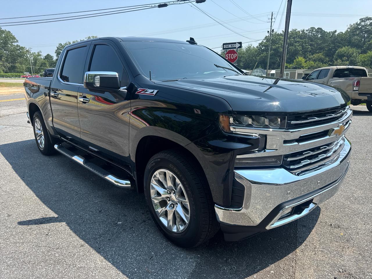 Chevrolet Silverado 1500 Limited LTZ Crew Cab 4WD 2022