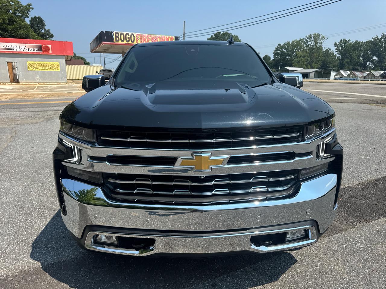 Chevrolet Silverado 1500 Limited LTZ Crew Cab 4WD 2022