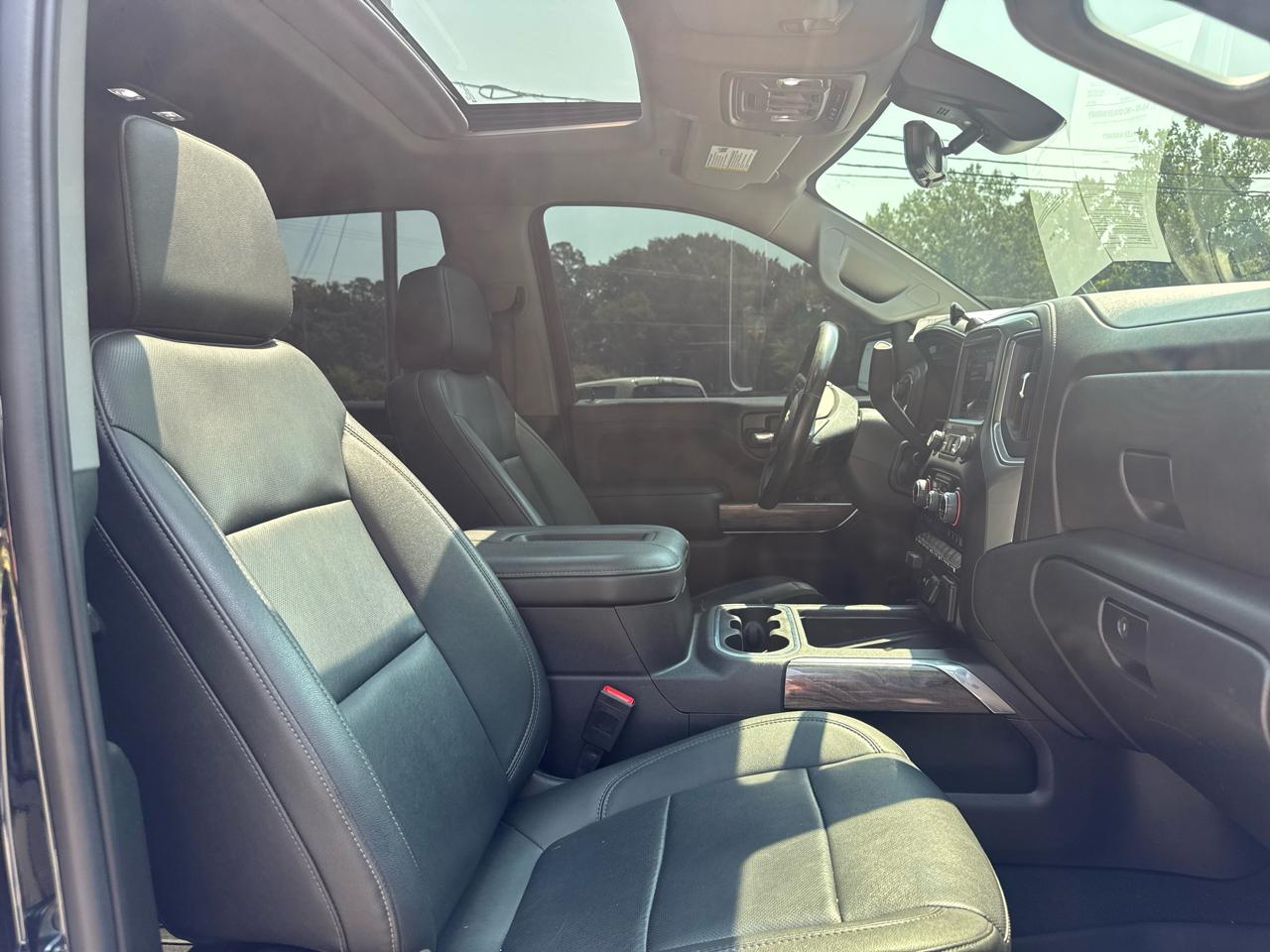 Chevrolet Silverado 1500 Limited LTZ Crew Cab 4WD 2022