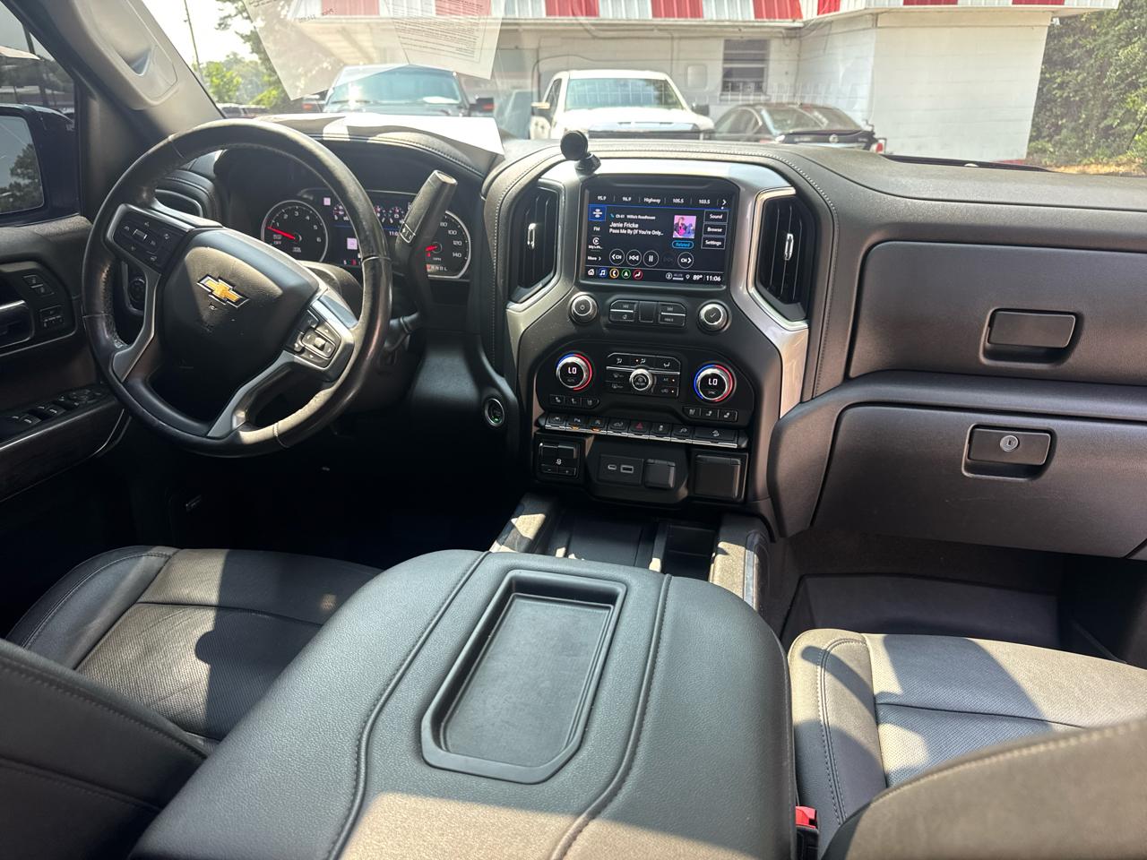 Chevrolet Silverado 1500 Limited LTZ Crew Cab 4WD 2022
