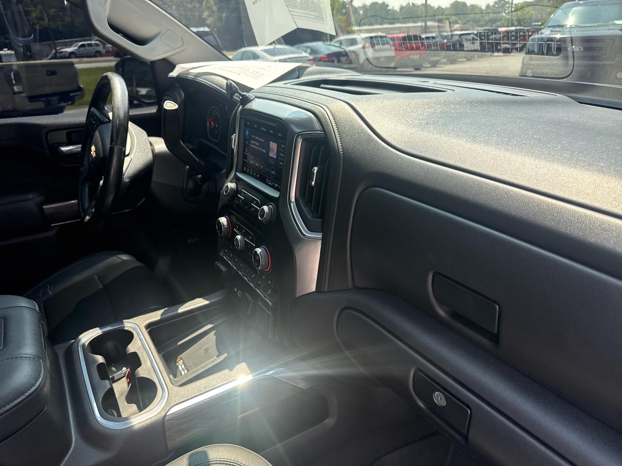 Chevrolet Silverado 1500 Limited LTZ Crew Cab 4WD 2022
