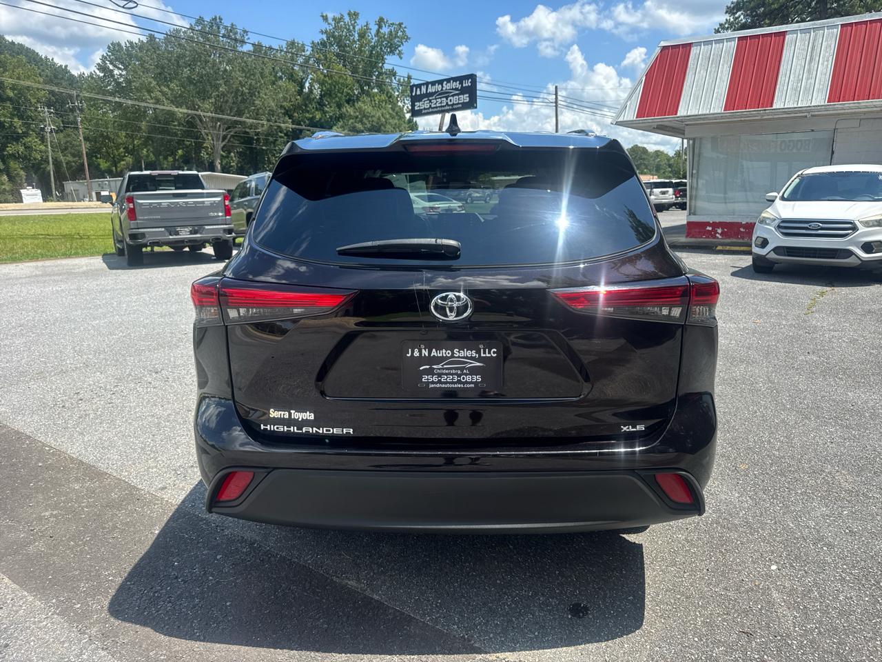 Toyota Highlander XLE FWD V6 2021