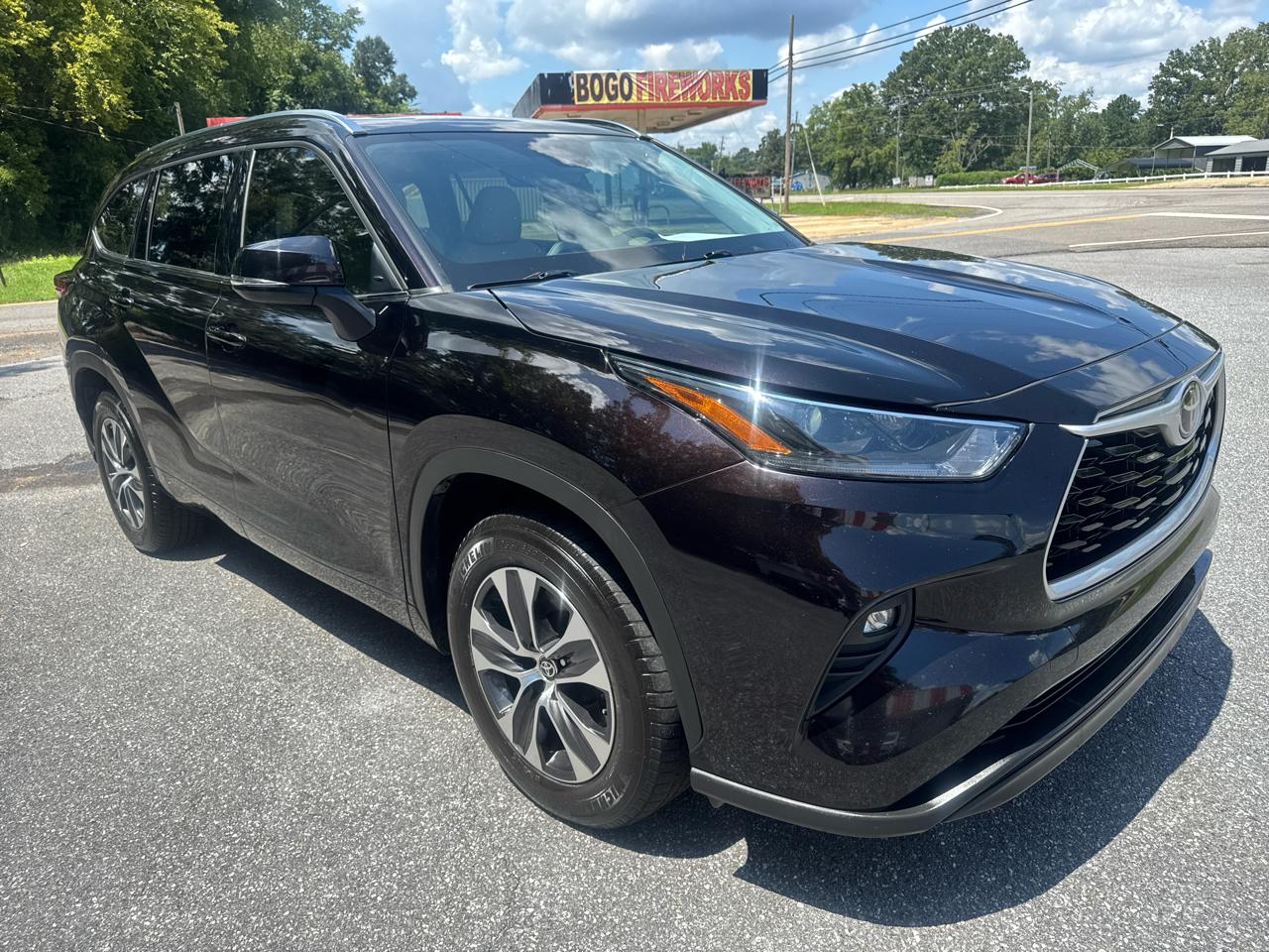 Toyota Highlander XLE FWD V6 2021