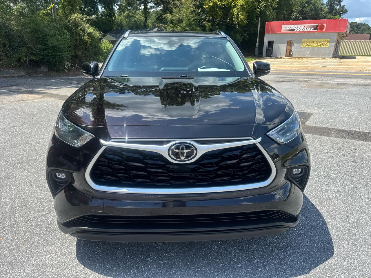 Toyota Highlander XLE FWD V6 2021