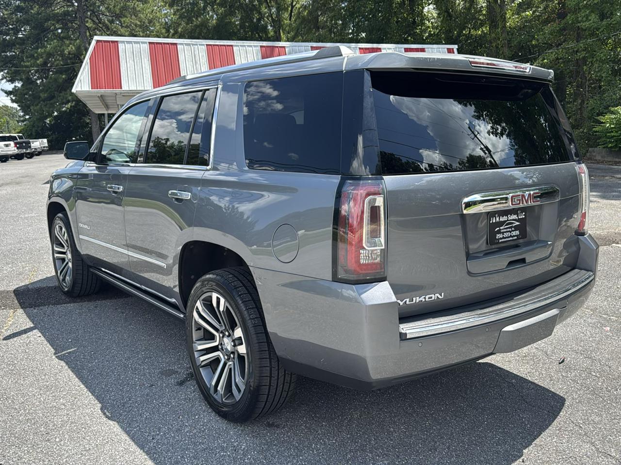 GMC Yukon Denali 4WD 2019