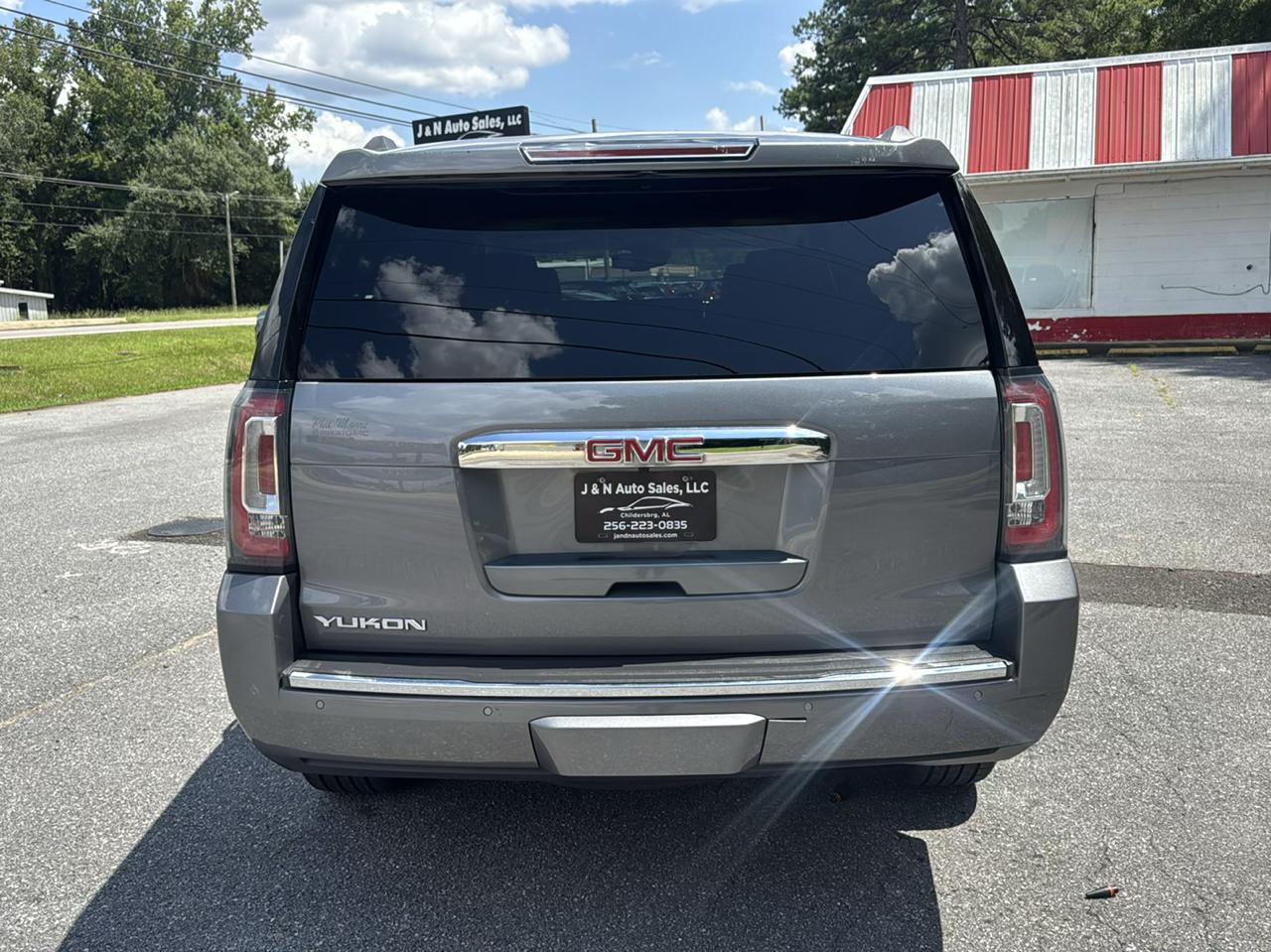 GMC Yukon Denali 4WD 2019